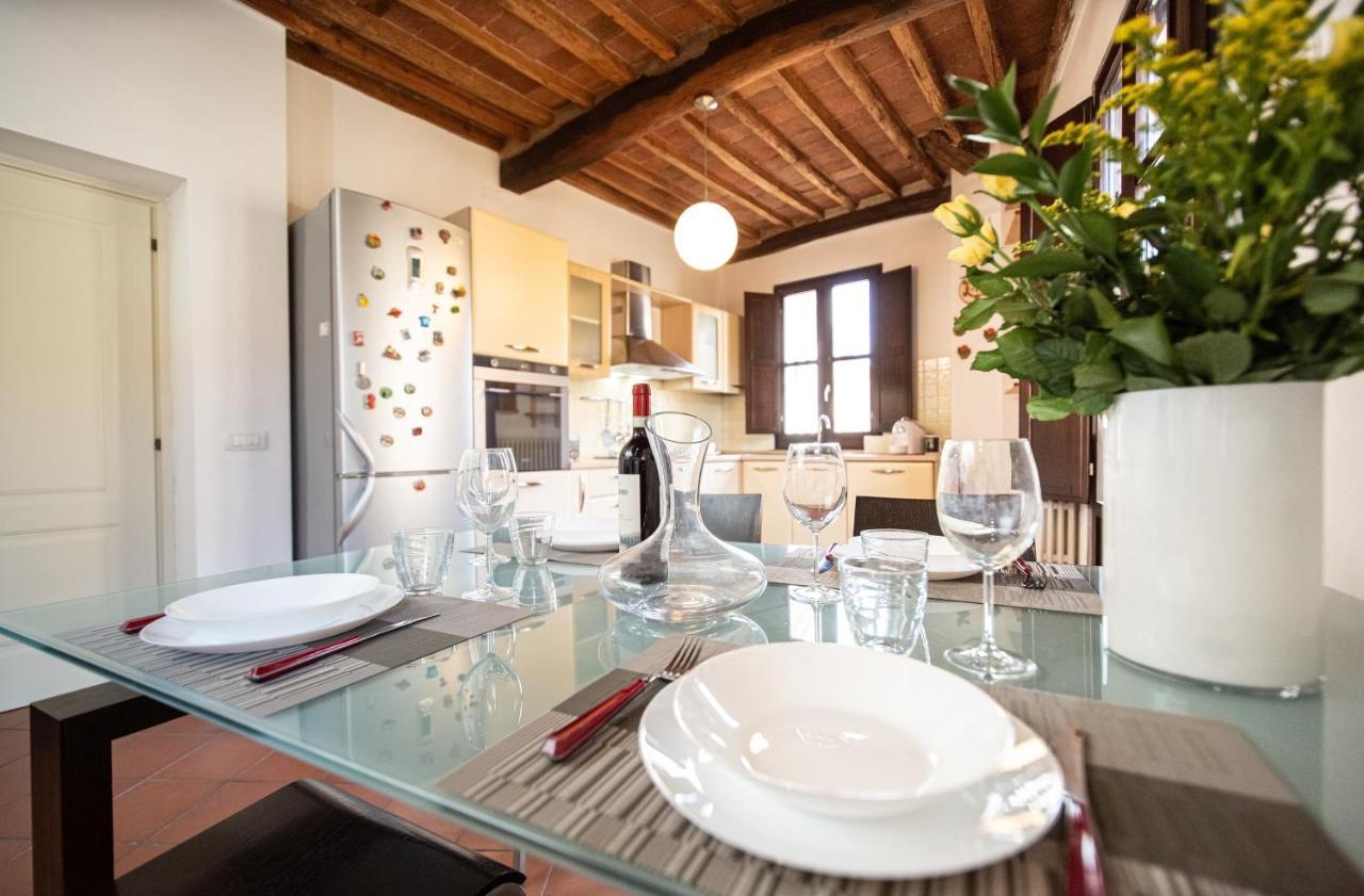 Serena Apartment, Cosy Close Center Town Lucca Eksteriør bilde