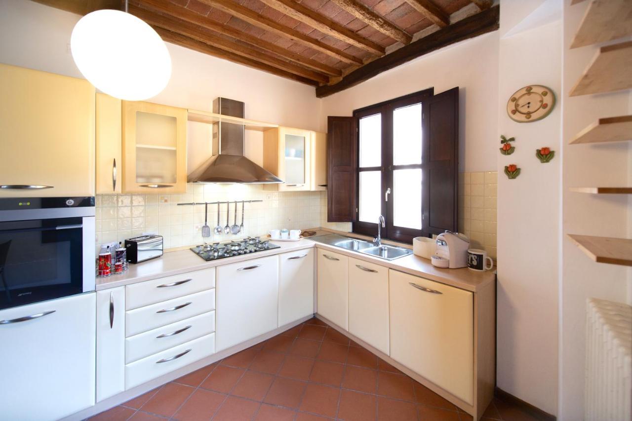 Serena Apartment, Cosy Close Center Town Lucca Eksteriør bilde